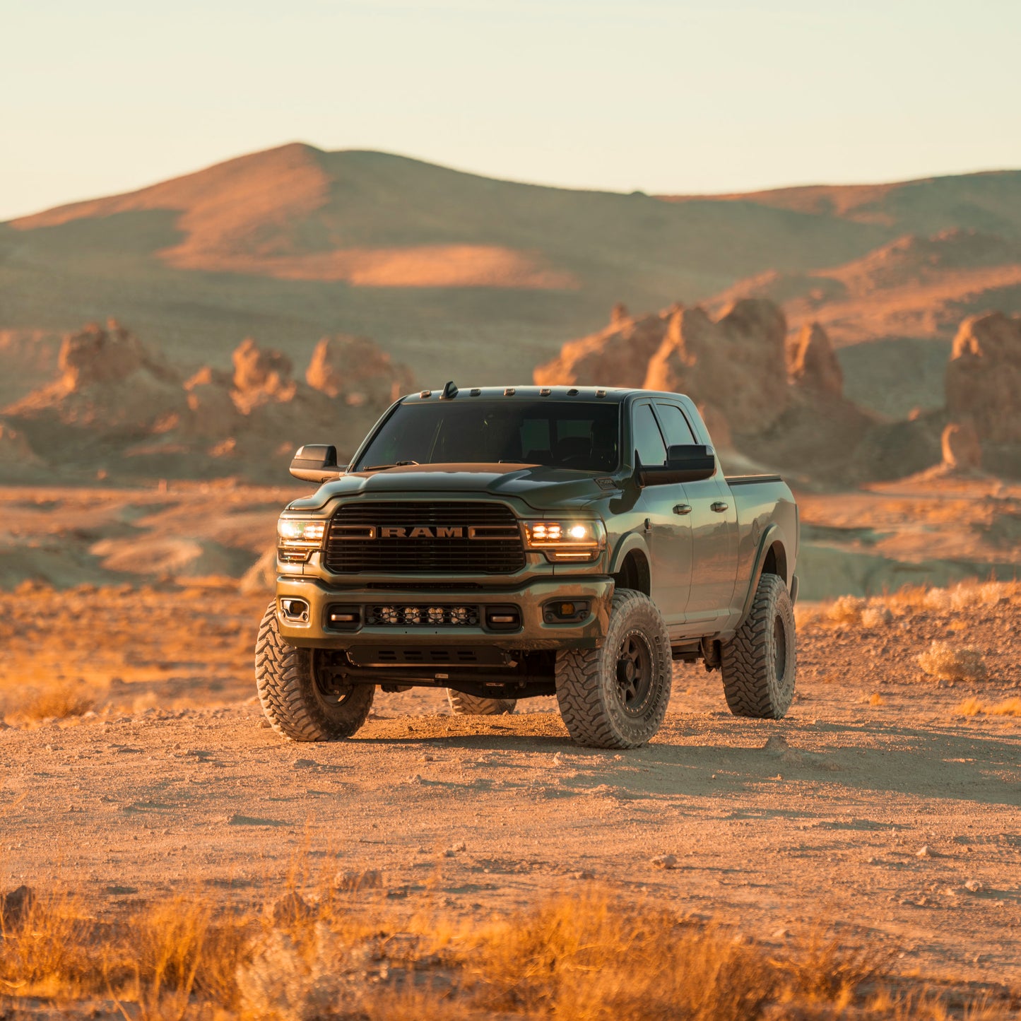 Foundation 395 HD RAM 8 Lug Specific Wheel